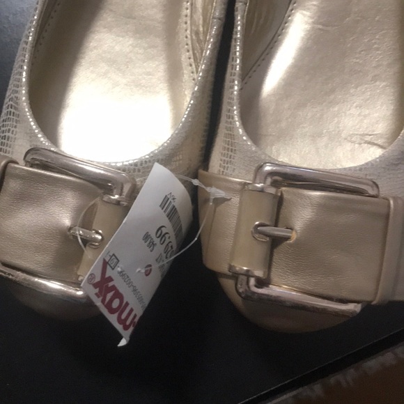 Flats - Picture 3 of 4